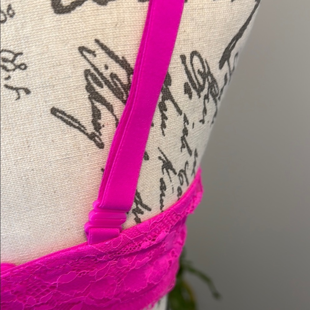 NWOT Victoria’s Secret Neon Pink Lace Underwire Bra - 38D - Picture 6 of 9